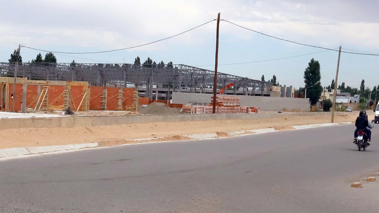 Un hombre de 63 años murió en la obra en construcción en Plottier / Foto 