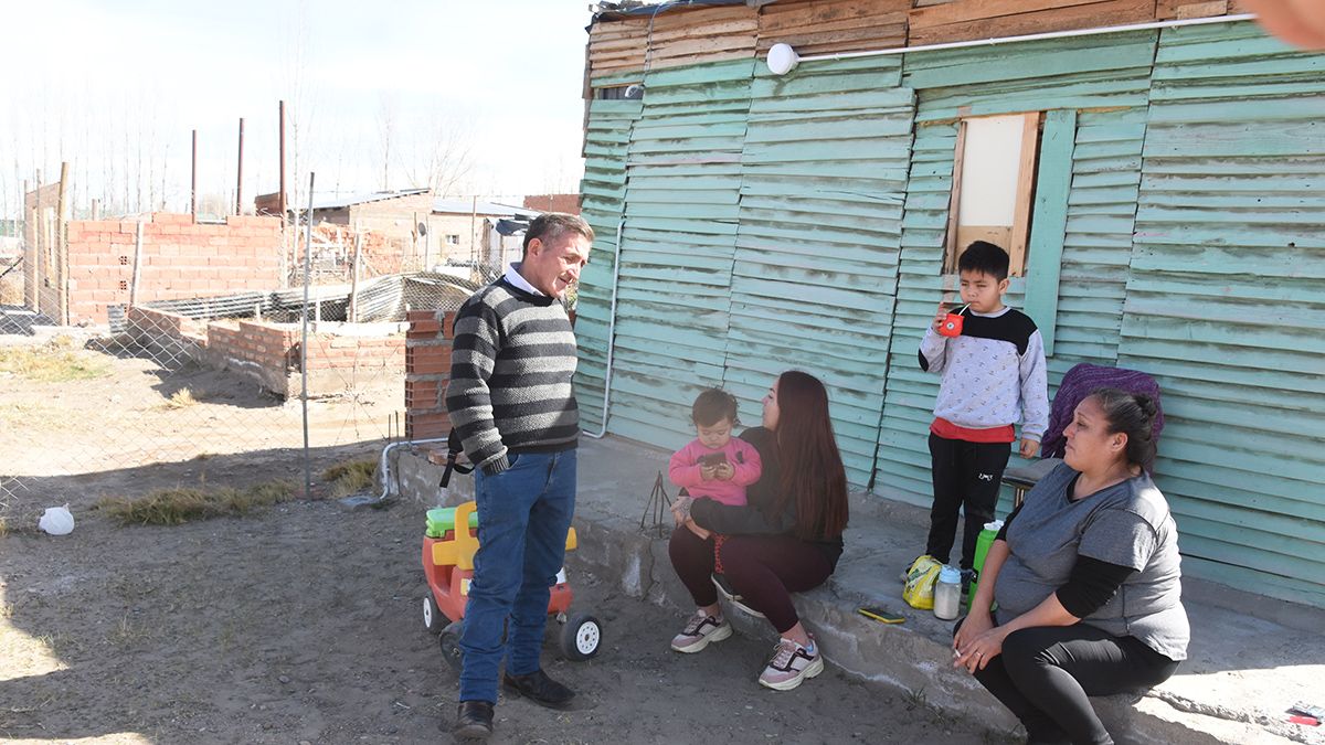 Dramático incendio fatal en Senillosa: Nadie pudo hacer nada porque no había agua