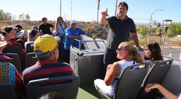 Gaido destacó el éxito que tiene el bus turístico