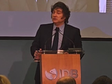 Javier Milei disertó ante un auditorio en el BID, en el marco de su gira por Estados Unidos