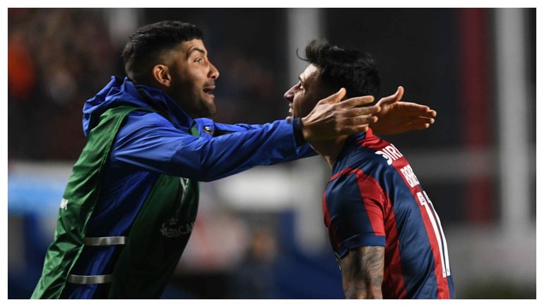 El paraguayo Adam Bareiro metió el gol del triunfo de San Lorenzo