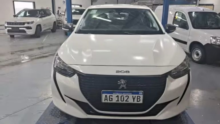 Peugeot 208. Peugeot 208.