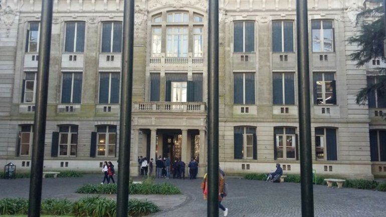 La joven de 15 años estaba grave tras dispararse el jueves