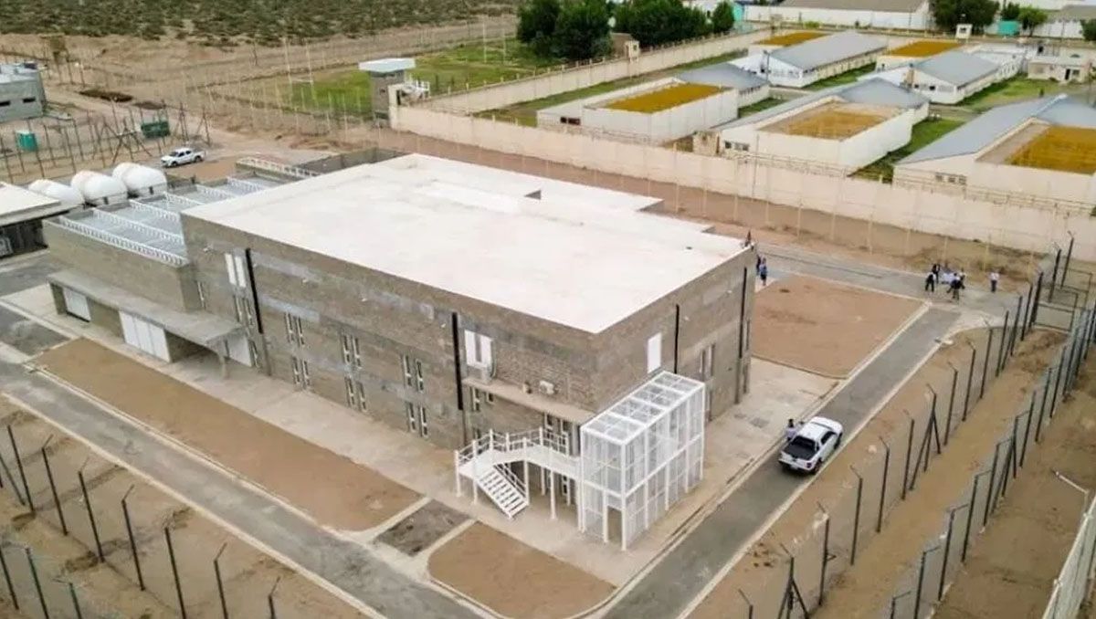 Rechazan la privatización de la cárcel y el uso de uniformes para enfrentar la crisis carcelaria