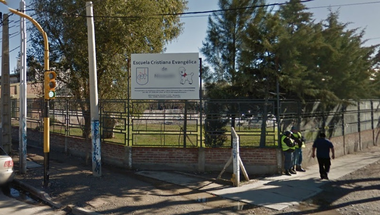 Alerta por COVID en colegio neuquino tras viaje de egresados