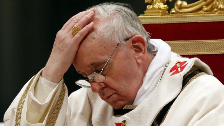 Francisco echó a sacerdote argentino por actos impuros