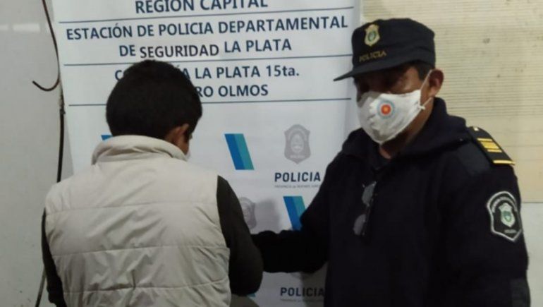 Asesinaron a una joven y detuvieron a su pareja