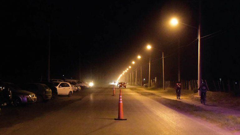 Nueva iluminación para la Avenida del Trabajo en Plottier