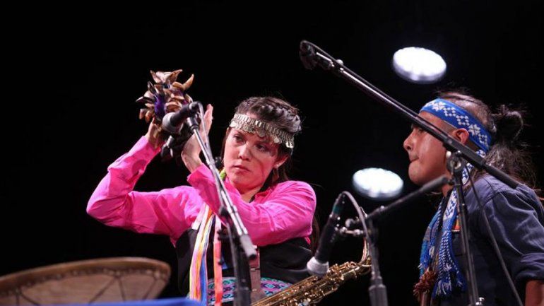 Puel Kona tocará a beneficio de ceramistas