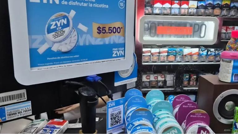 Las bolsitas de nicotina ya se venden en kioscos del país.