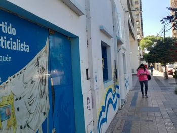 La sede del Partido Justicialista en Neuquén de la calle Roca. La sede del Partido Justicialista en Neuquén de la calle Roca.