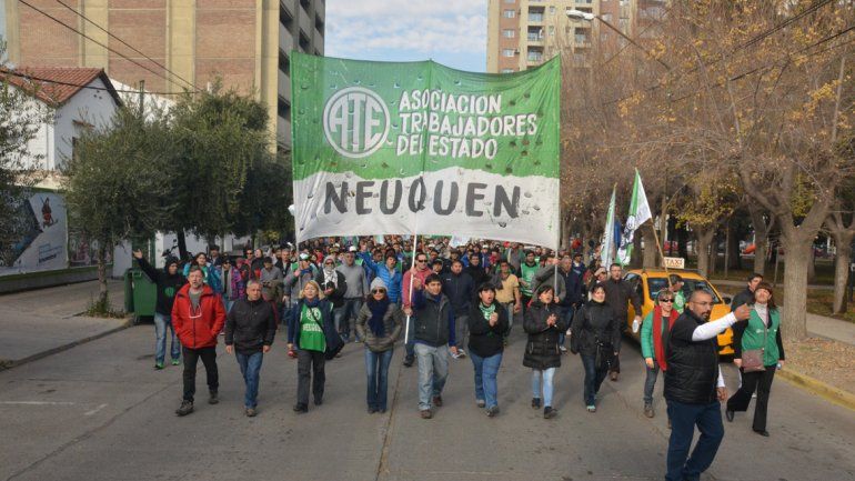 Los afiliados a ATE inician hoy un nuevo plan de lucha contra el Gobierno.