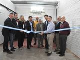 Funcionarios y empresarios ayer inaugurando las inversiones en Fruticultura.