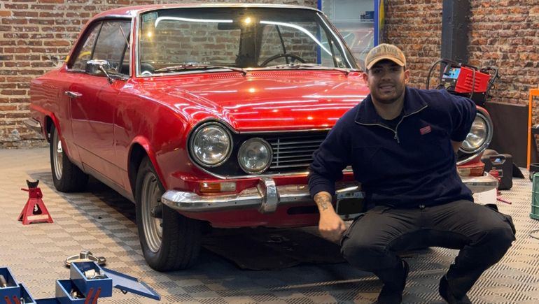 Facundo Junghanss, con el Torino TS en su garaje. Foto: gentileza Facundo Junghanss. Facundo Junghanss, con el Torino TS en su garaje. Foto: gentileza Facundo Junghanss.