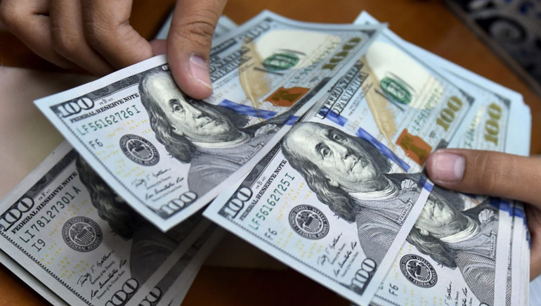 El dólar continúa su escalada frenética