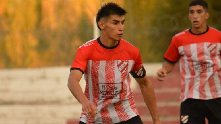 Conmoción en el Rojo: el ciclista baleado por motochorros es futbolista del club