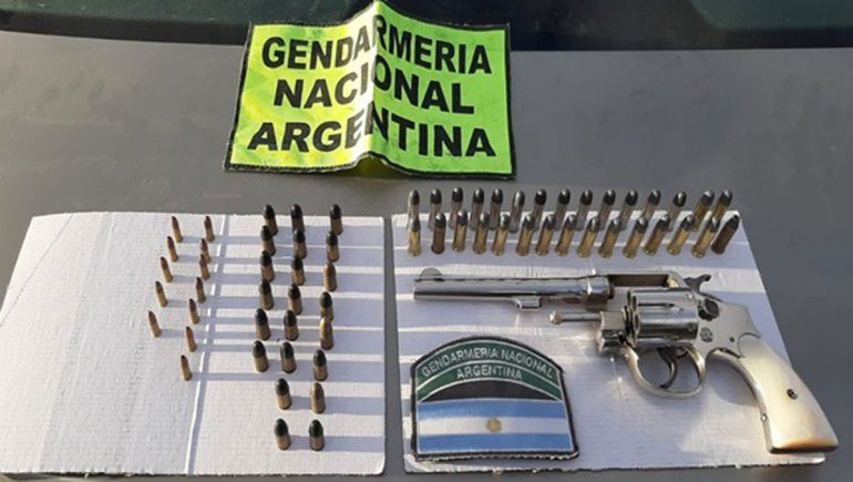 Gendarmería secuestró marihuana y armas en dos operativos