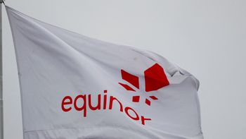 La compañía noruega Equinor está asociada en un 50% con YPF en Bajo del Toro. REUTERS/Ints Kalnins