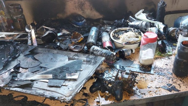 Por un cortocircuito se incendió una casa en Centenario