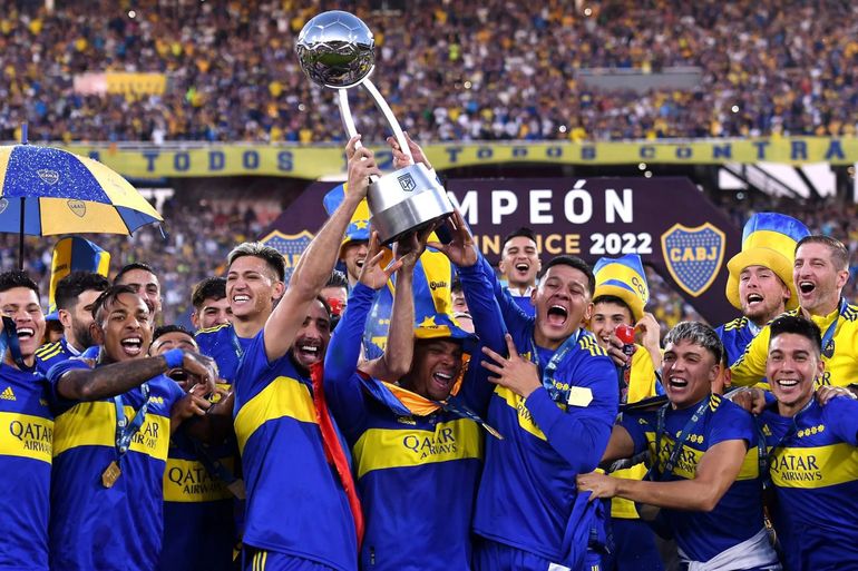 Boca defenderá los títulos de la Copa de la Liga y la Liga Profesional de Fútbol.