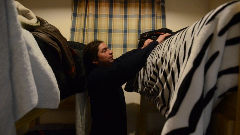 Viven en la calle y duermen en el refugio bendecido por el Papa