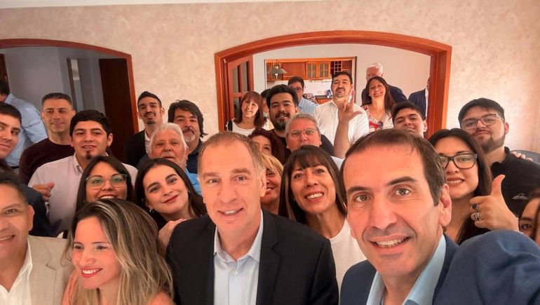 Diego Santilli llegó a Neuquén y se reunió con Pablo Cervi