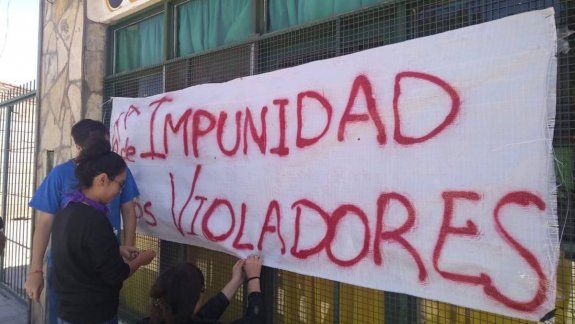 Chacal abusó de sus cinco hijas y terminó condenado