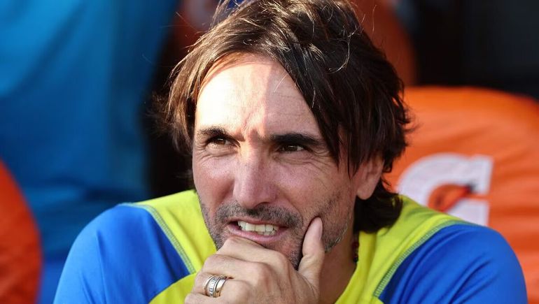 Diego Martínez defendió a Cavani tras el Superclásico y dijo que Boca jugó de igual a igual