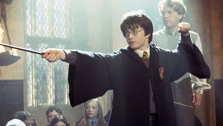 Los fanáticos de Harry Potter celebran la magia en forma virtual