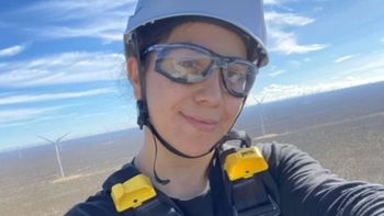 Bianca Vilca está acostumbrada a ver los majestuosos paisajes de la Patagonia desde lo más alto de los molinos eólicos. Bianca Vilca está acostumbrada a ver los majestuosos paisajes de la Patagonia desde lo más alto de los molinos eólicos.
