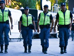 Dos proyectos buscan homenajear a policías caídos en servicio. Dos proyectos buscan homenajear a policías caídos en servicio.