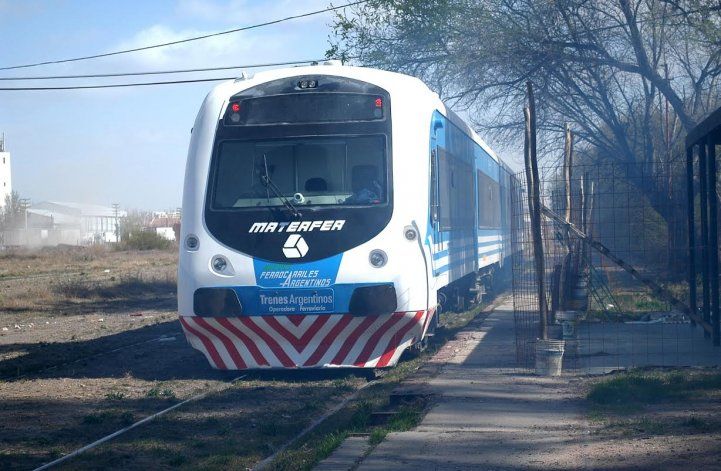 Nuevos desperfectos mecánicos sufrió en la mañana de hoy el tren de pasajeros Cipolletti-Neuquén.&nbsp;