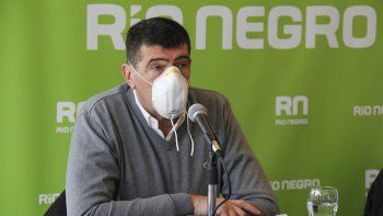 El intendente Claudio Di Tella dijo que es inminente la respuesta de la gobernadora Arabela Carreras a su pedido de más flexibilización para la gastronomía. El intendente Claudio Di Tella dijo que es inminente la respuesta de la gobernadora Arabela Carreras a su pedido de más flexibilización para la gastronomía.