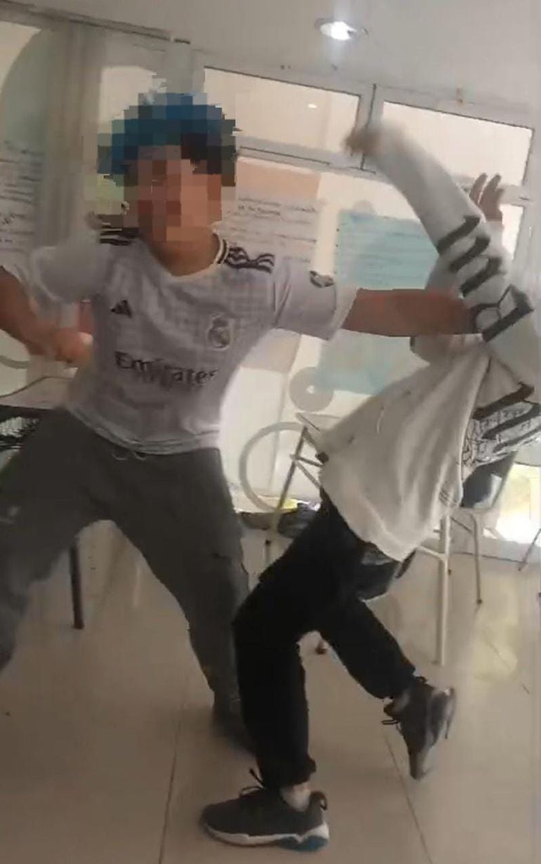 Un adolescente de 13 años sufre violencia escolar. Un adolescente de 13 años sufre violencia escolar.