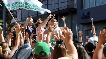 hay acuerdo: por amplia mayoria, ate aprobo la oferta salarial del gobierno hay acuerdo: por amplia mayoria, ate aprobo la oferta salarial del gobierno