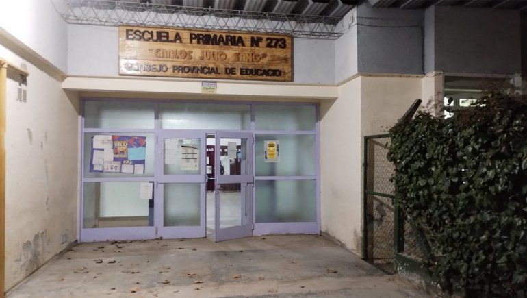 Bronca en la escuela 273: les robaron desde 22 computadoras hasta las tazas