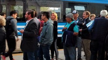 tortoriello se tomo el tren para alentar a macri tortoriello se tomo el tren para alentar a macri