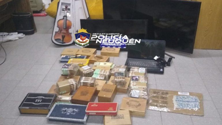 La Policía realizó una serie de allanamientos en el Oeste neuquino y secuestró elementos robados y drogas. Detuvieron a 6 personas.&nbsp;