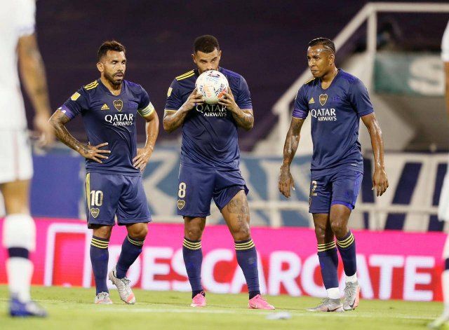 Edwin Cardona fue pieza importante en la victoria de Boca ante Vélez