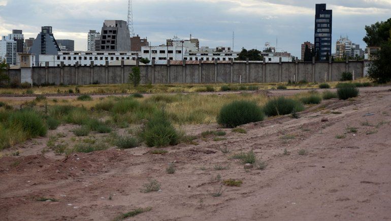 Villa Farrell quiere un gran parque en la ex U9