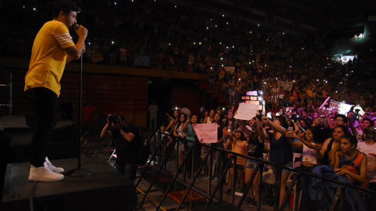 La banda tocó sus más conocidos hits en el estadio neuquino