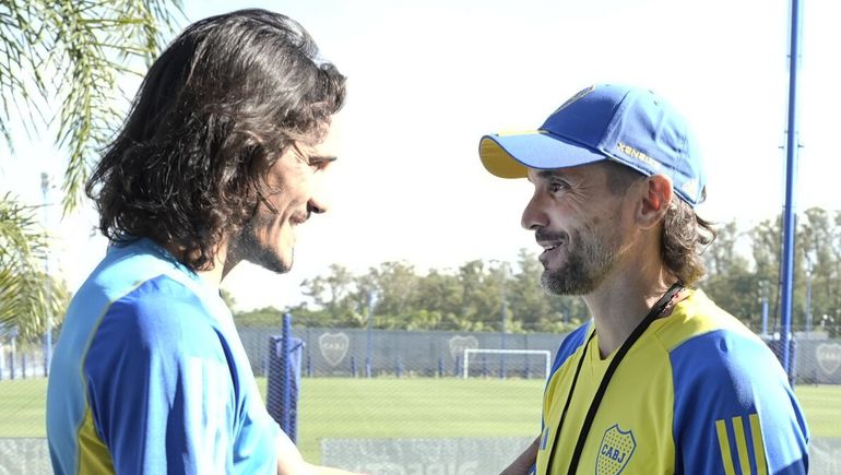 Edinson Cavani no aprovechó su primer partido como titular.