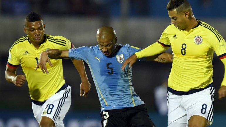 Uruguay viene de golear a Venezuela y quiere seguir en lo más alto.