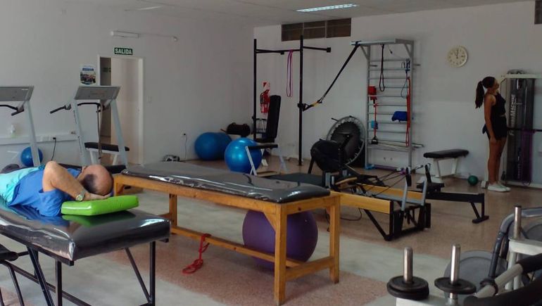 Profesionales que trabajan para aliviar el dolor, rehabilitar y acompañar