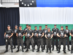 La entrega del nuevo equipamiento se dio en Cipolletti para los integrantes de la BMA. La entrega del nuevo equipamiento se dio en Cipolletti para los integrantes de la BMA.