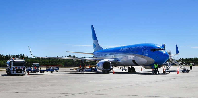 Tras la posible privatización, subieron los pasajes de Aerolíneas Argentinas