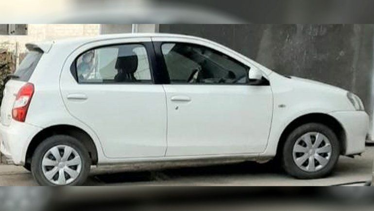 Iba a llevar a su hijo al jardín y se enteró que le robaron el auto