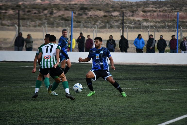 Lucas Mellado llegó a Deportivo Rincón en el mercado de pases previo a su debut en la categoría. Fotos: gentileza RDLS Noticias 