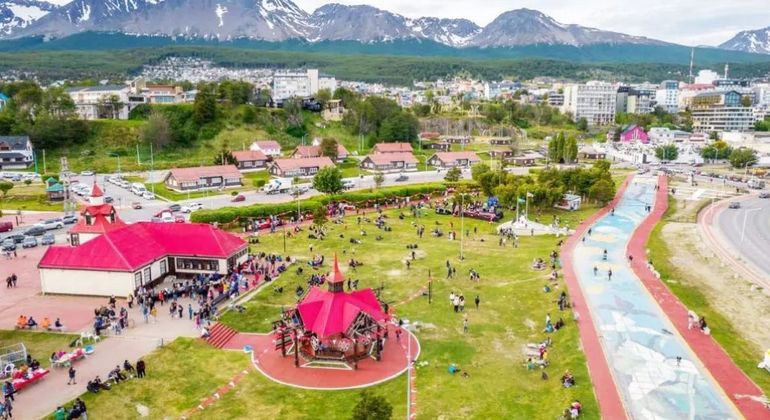 Ushuaia anunció el cronograma de festejos por el "Día más largo". Ushuaia anunció el cronograma de festejos por el "Día más largo".