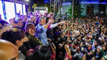 Rolando Figueroa en la celebración del 16A en Neuquén / Foto Archivo